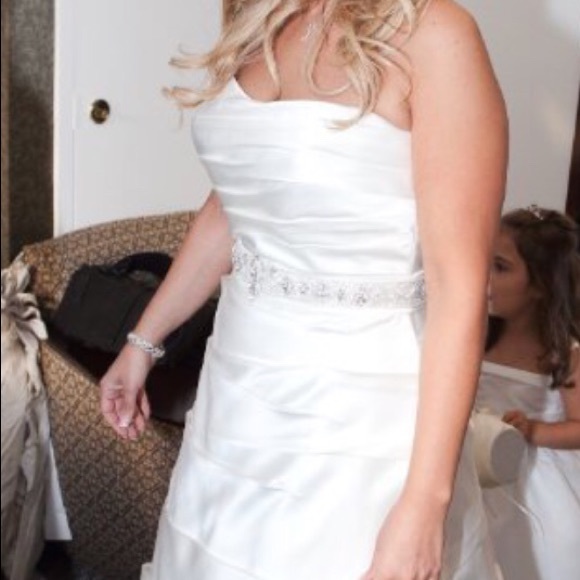 Wedding dress / Michelle Roth / Kleinfelds - Picture 2 of 8